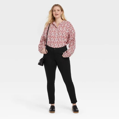 Women's Mid-Rise Curvy Fit Skinny Jeans - Universal Thread™ 5 Women's Mid-Rise Curvy Fit Skinny Jeans - Universal Thread™ - Image 5