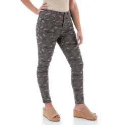 Aventura Clothing Women's Blake Print Skinny Pant -Avene Clothing Shop GUEST 3ff2999e f884 4916 aed9 9351fdbb7eda
