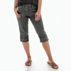 Aventura Clothing Women's Bristow Capri 23 Aventura Clothing Women's Bristow Capri -Avene Clothing Shop GUEST 431606c7 24de 4a01 984f 0568a9de3efe