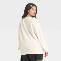 Women's Hello Kitty Cozy Graphic Sweatshirt - White