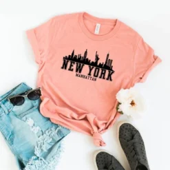 Simply Sage Market Women's New York Manhattan Short Sleeve Graphic Tee