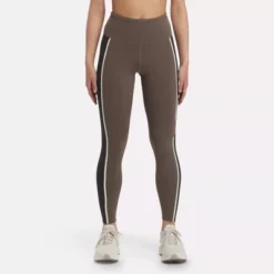 Reebok Lux High-Rise Colorblock Leggings -Avene Clothing Shop GUEST ad99a961 cc12 4ee4 b9cb 4a18460cf37f