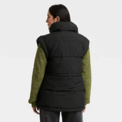 Women's Puffer Vest - Universal Thread™