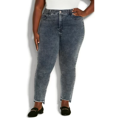 Women's Plus Size So Comfy Ankle Jean - Dkws | AVENUE 3 Women's Plus Size So Comfy Ankle Jean - Dkws | AVENUE - Image 3
